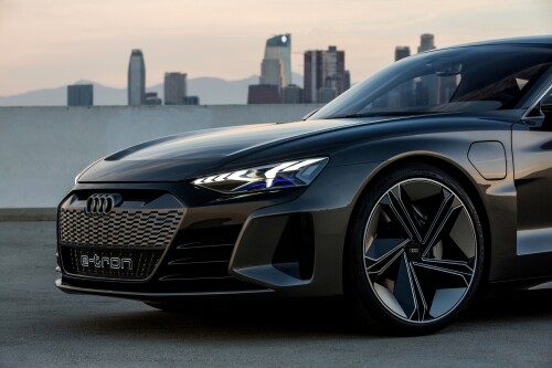 Audi-E-Tron-GT-Concept-2018-Coupe.jpg