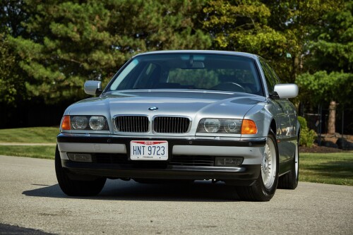 BMW-E38.jpg