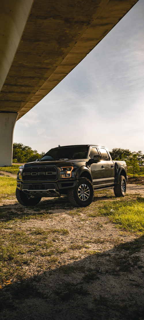 Ford-F150-Raptor-Dark-Black-2025.png