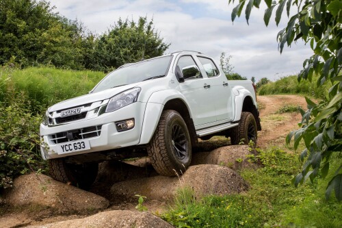 Isuzu-AT35-2016.jpg