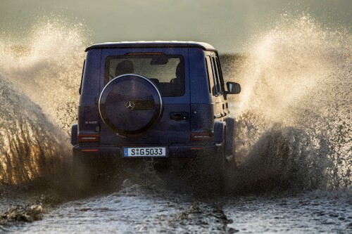 Mercedes-Benz-G-500.jpeg